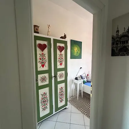 Apartment Incantevole A Parma